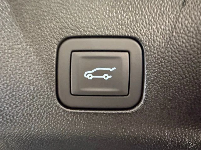 2026 Chevrolet Tahoe 5th Gen - Image 9 of 21