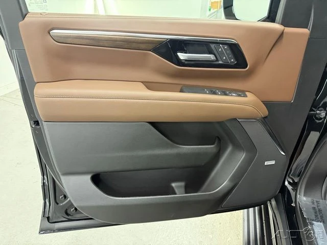 2026 Chevrolet Tahoe 5th Gen - Image 13 of 21