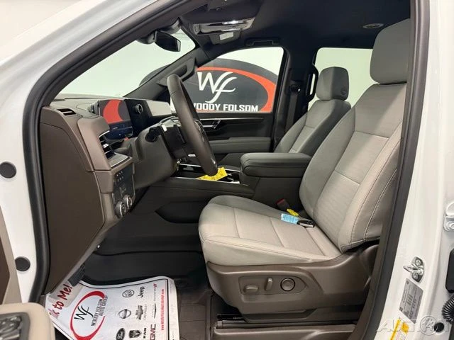 2026 Chevrolet Tahoe 5th Gen - Image 11 of 21