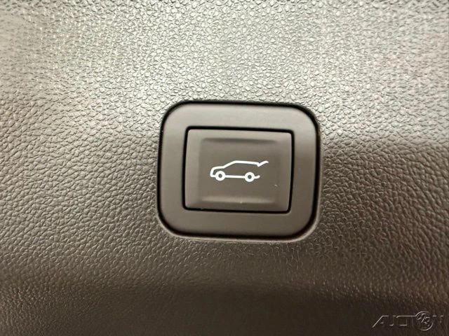 2026 Chevrolet Tahoe 5th Gen - Image 9 of 12