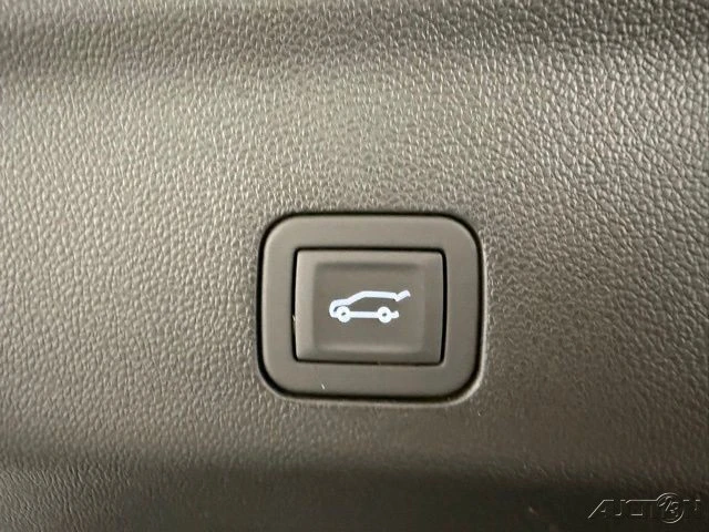 2026 Chevrolet Tahoe 5th Gen - Image 9 of 21
