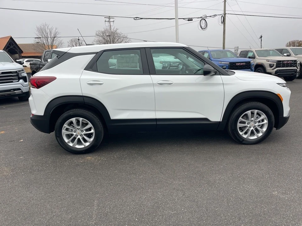2026 Chevrolet Trailblazer - Image 6 of 12