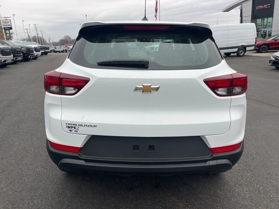 2026 Chevrolet Trailblazer - Image 4 of 12
