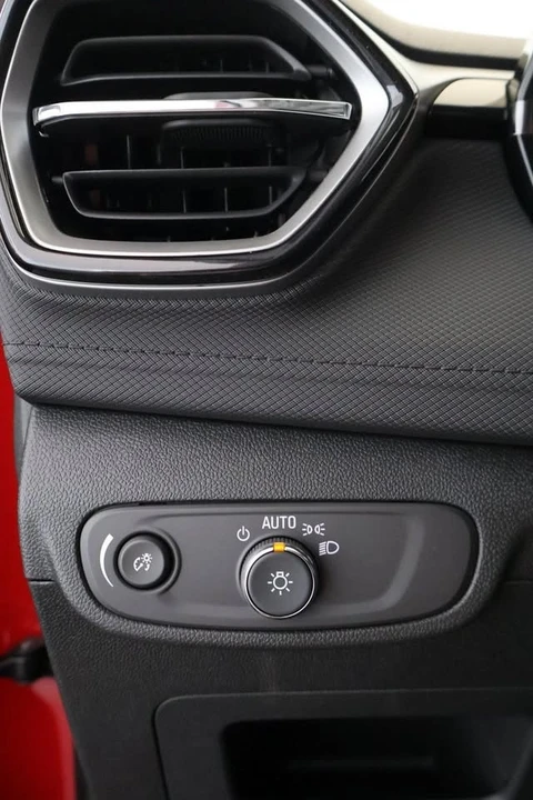 2026 Chevrolet Trailblazer - Image 15 of 19