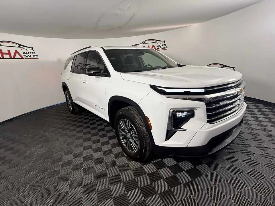 2026 Chevrolet Traverse - Image 19 of 31