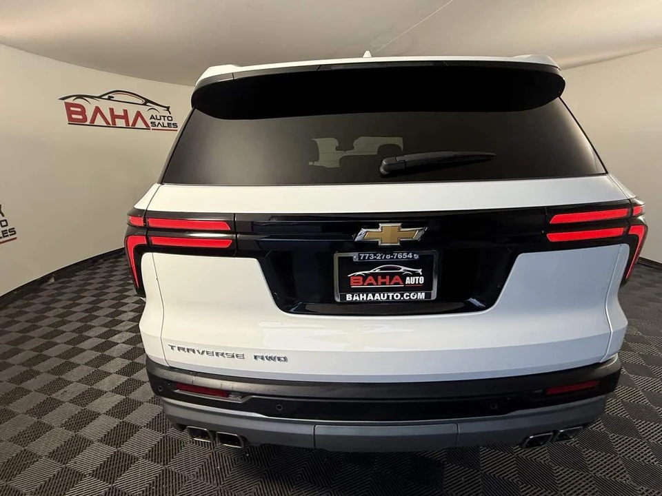 2026 Chevrolet Traverse - Image 11 of 31