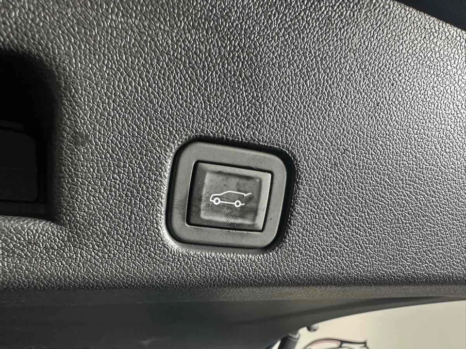 2026 Chevrolet Traverse - Image 20 of 21