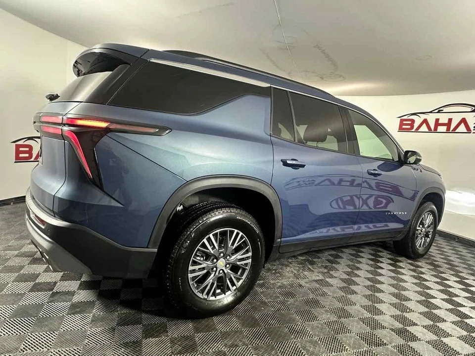 2026 Chevrolet Traverse - Image 9 of 21