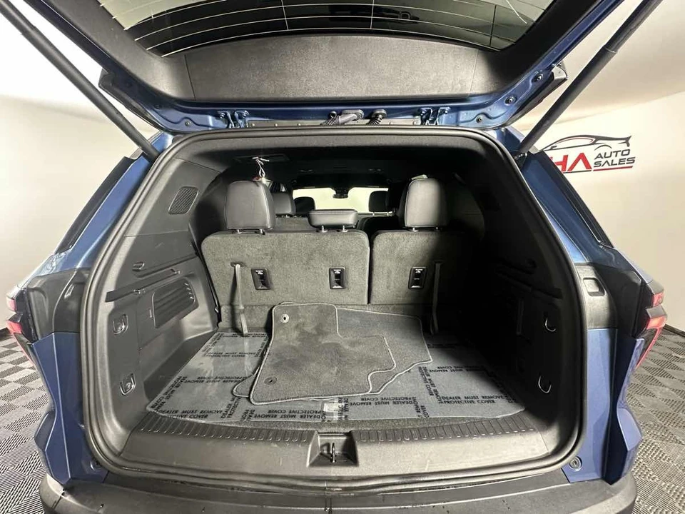 2026 Chevrolet Traverse - Image 19 of 21