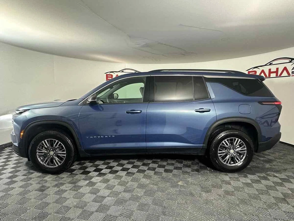 2026 Chevrolet Traverse - Image 4 of 21