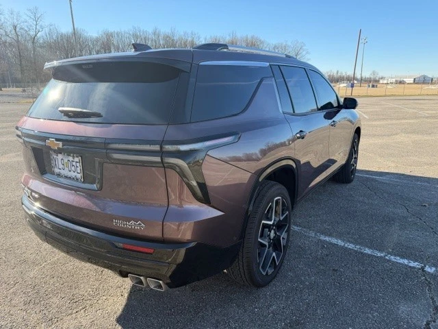 2026 Chevrolet Traverse - Image 4 of 19