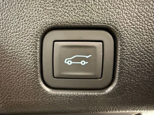 2026 Chevrolet Traverse - Image 9 of 21