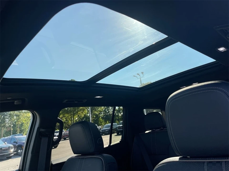 2026 Chevrolet Traverse - Image 12 of 12