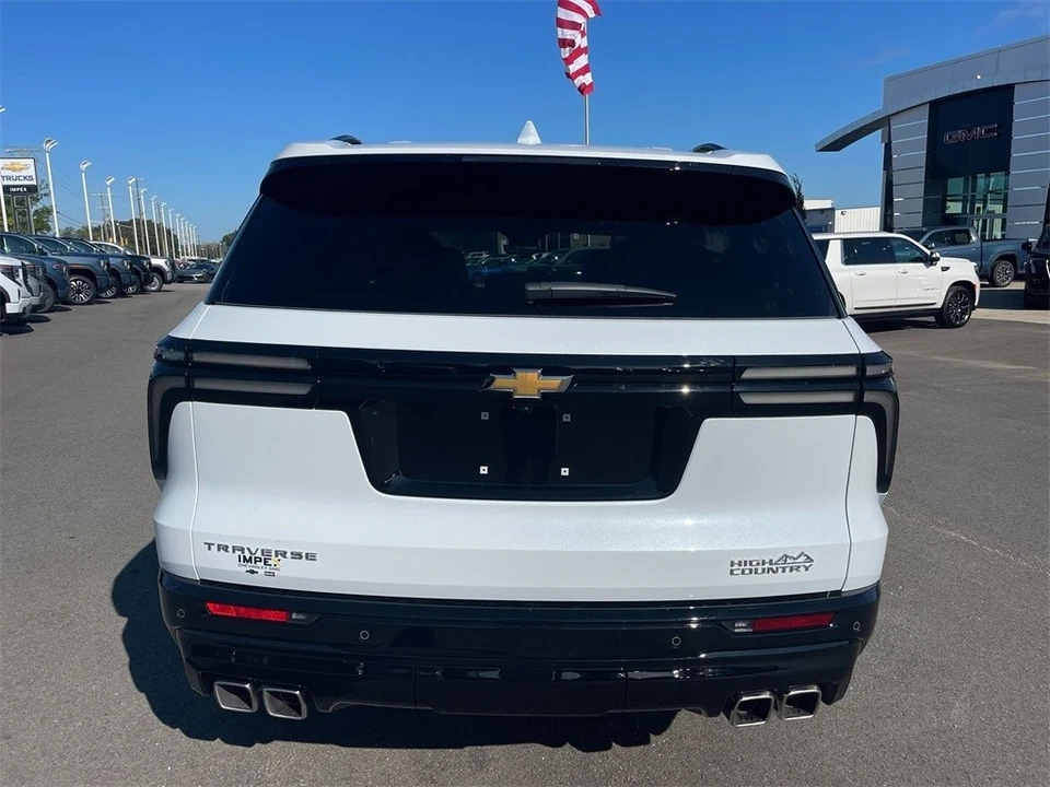 2026 Chevrolet Traverse - Image 4 of 12