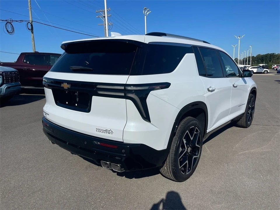 2026 Chevrolet Traverse - Image 5 of 12