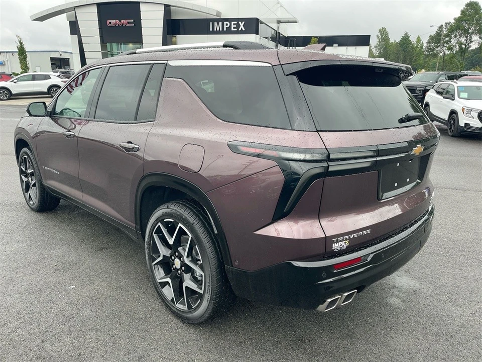 2026 Chevrolet Traverse - Image 3 of 12