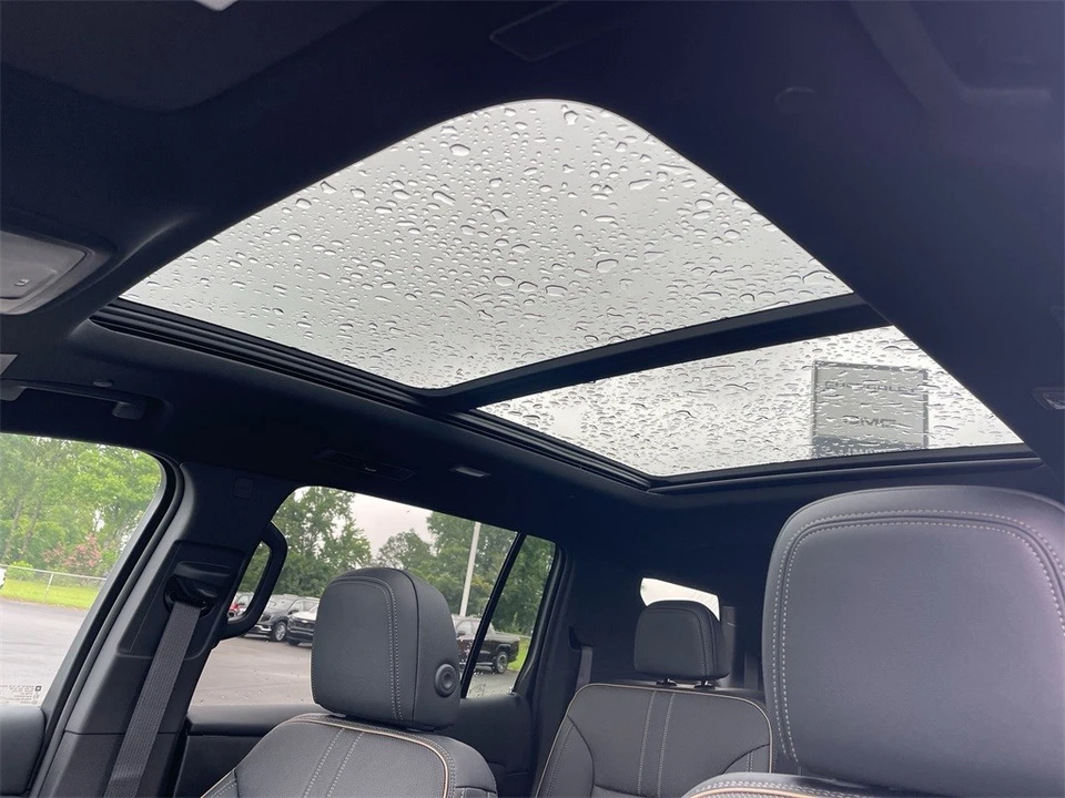 2026 Chevrolet Traverse - Image 12 of 12