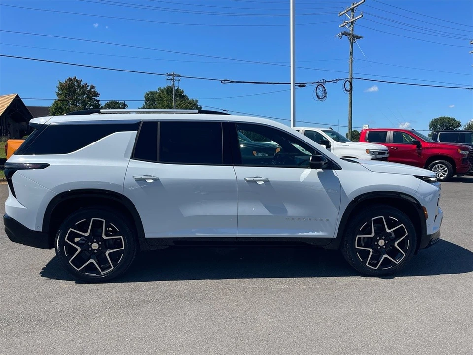 2026 Chevrolet Traverse - Image 6 of 12