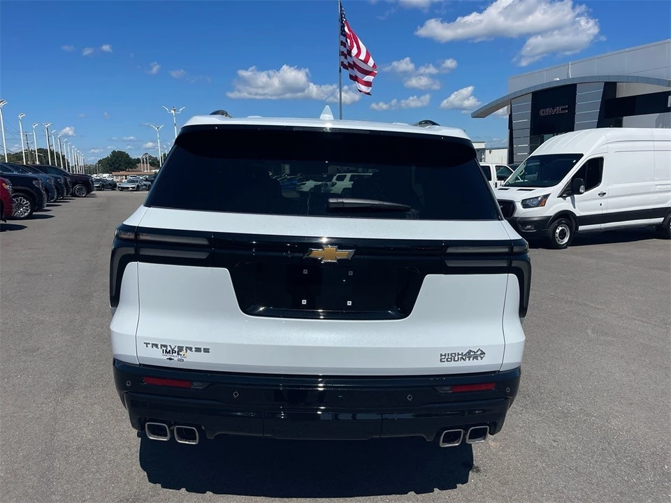 2026 Chevrolet Traverse - Image 4 of 12