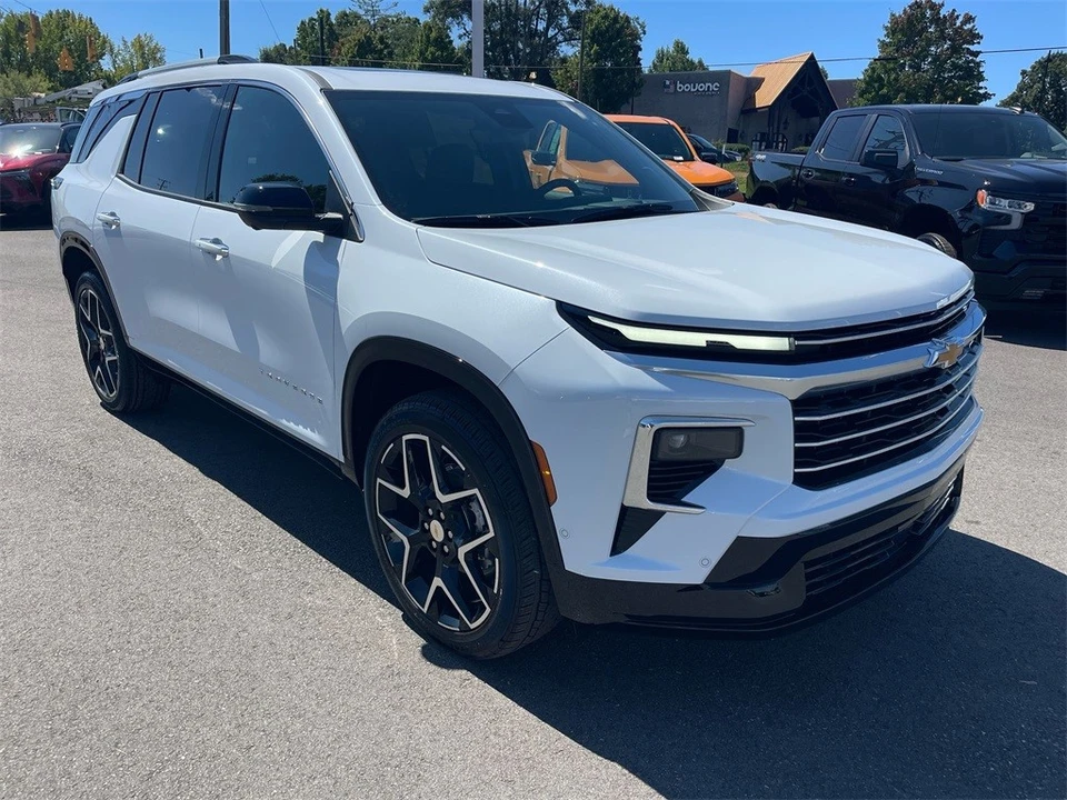 2026 Chevrolet Traverse - Image 7 of 12