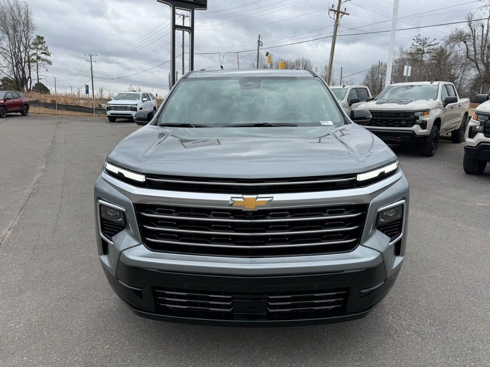 2026 Chevrolet Traverse - Image 8 of 12