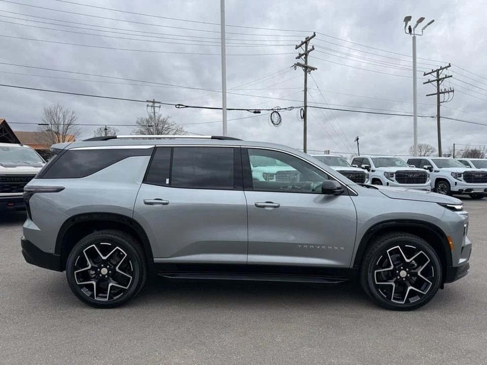 2026 Chevrolet Traverse - Image 4 of 12