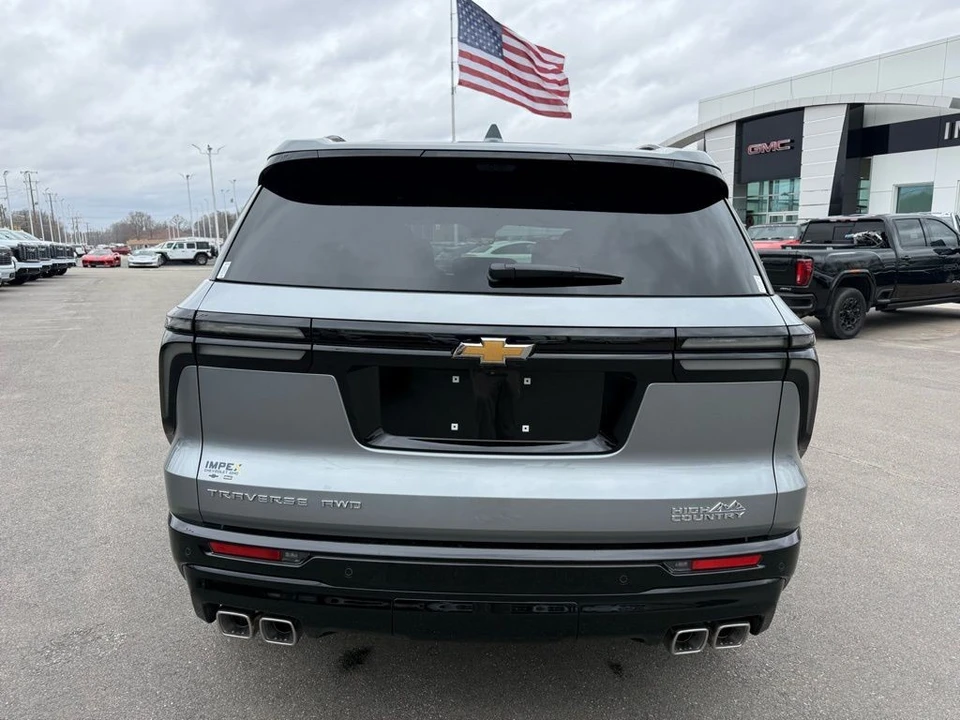 2026 Chevrolet Traverse - Image 4 of 12