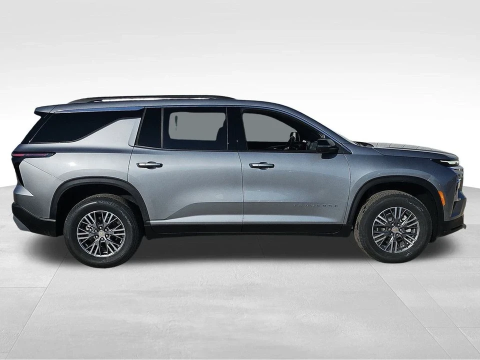2026 Chevrolet Traverse - Image 12 of 21