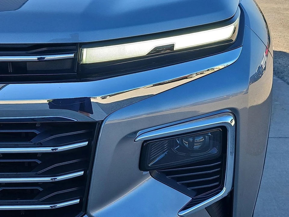 2026 Chevrolet Traverse - Image 18 of 21