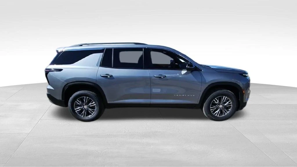 2026 Chevrolet Traverse - Image 9 of 21