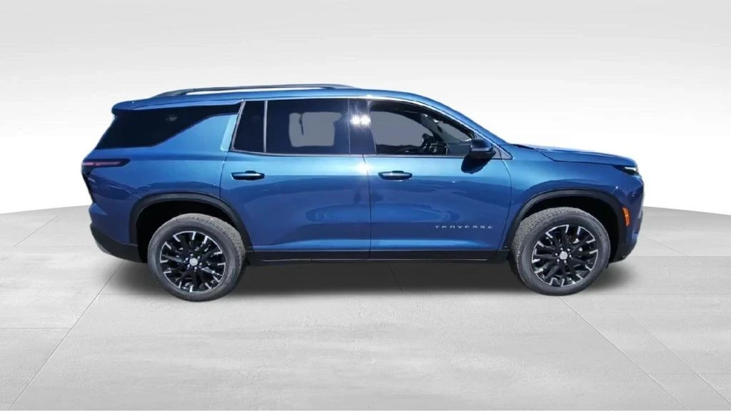 2026 Chevrolet Traverse - Image 9 of 21