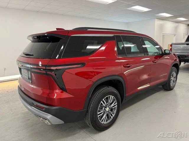 2026 Chevrolet Traverse - Image 6 of 12