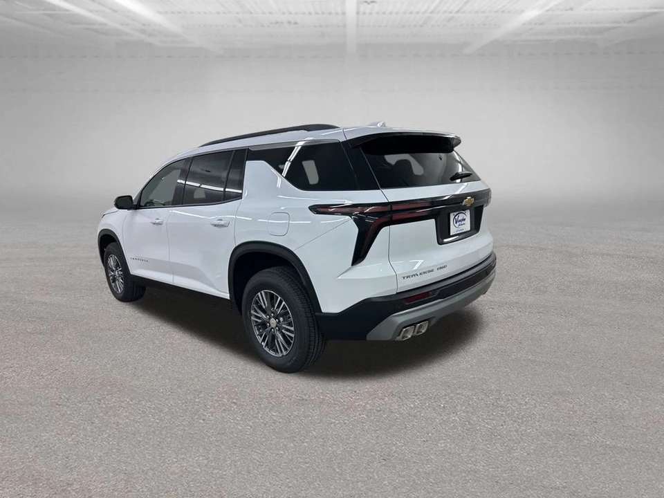 2026 Chevrolet Traverse - Image 7 of 12