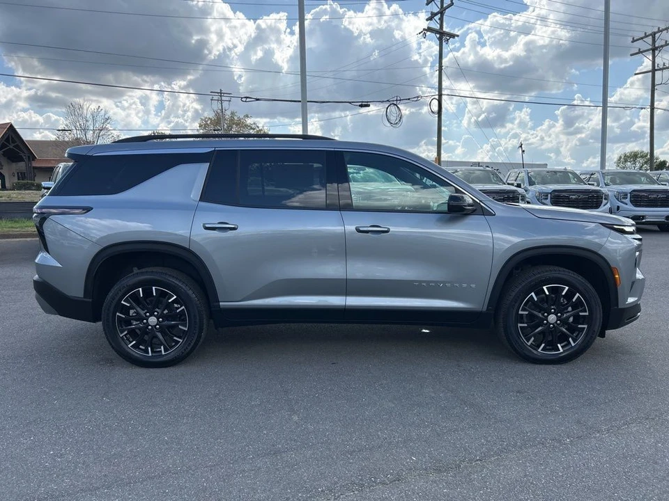 2026 Chevrolet Traverse - Image 6 of 21