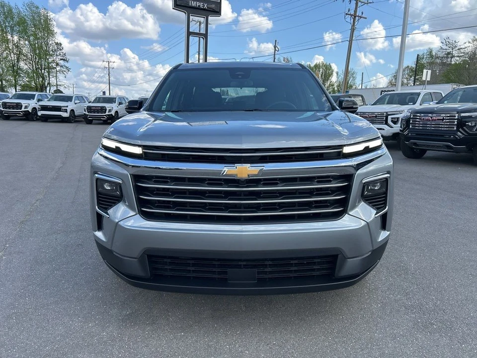 2026 Chevrolet Traverse - Image 8 of 21