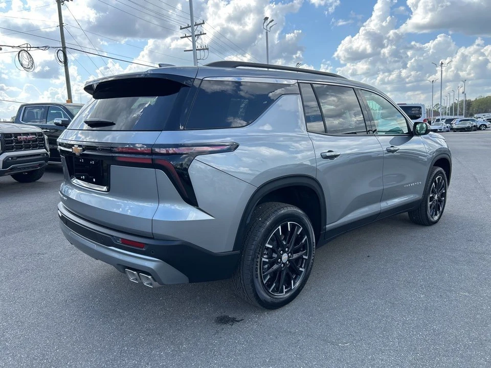 2026 Chevrolet Traverse - Image 5 of 21