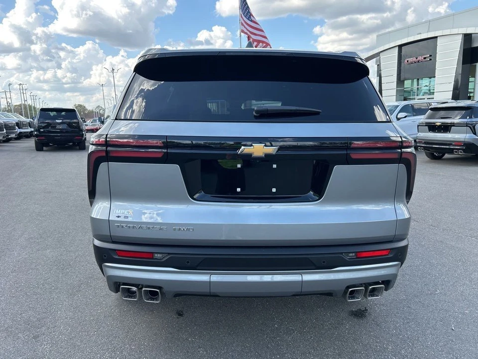 2026 Chevrolet Traverse - Image 4 of 21