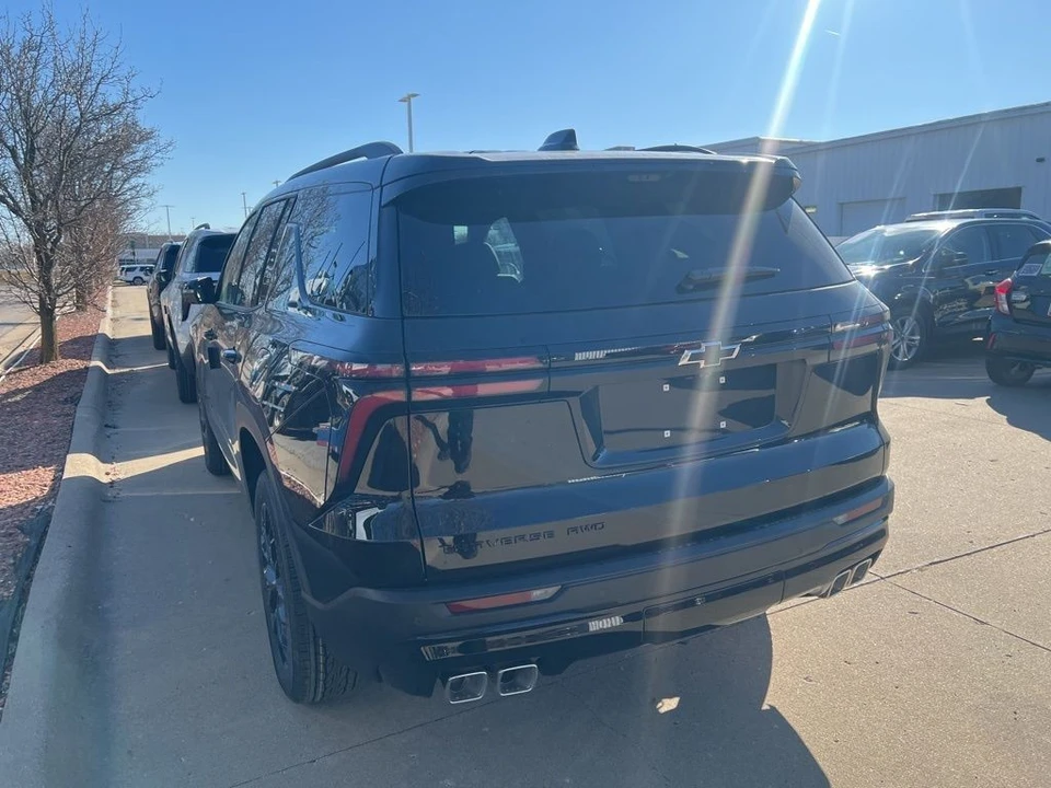2026 Chevrolet Traverse - Image 4 of 11