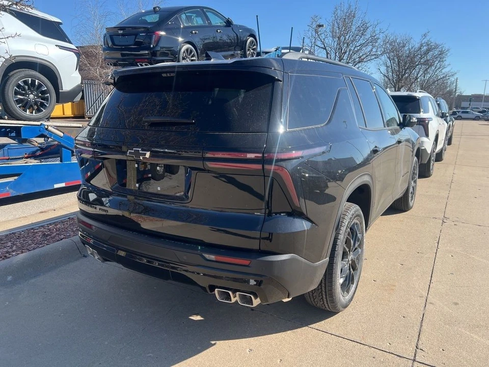 2026 Chevrolet Traverse - Image 3 of 11