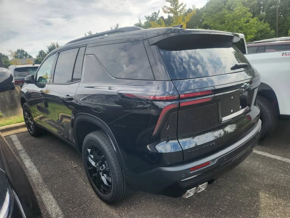 2026 Chevrolet Traverse - Image 2 of 6