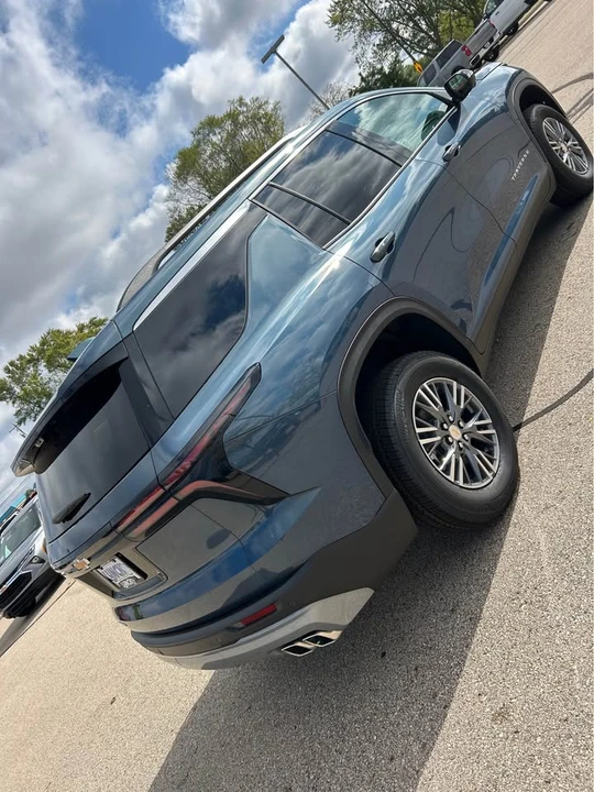 2026 Chevrolet Traverse - Image 4 of 11