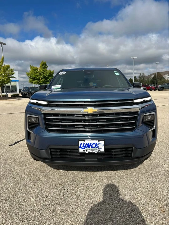 2026 Chevrolet Traverse - Image 2 of 11