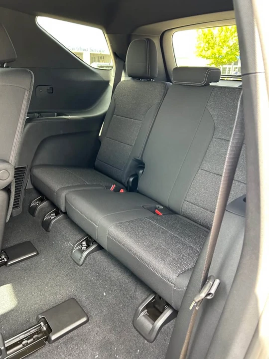 2026 Chevrolet Traverse - Image 6 of 11