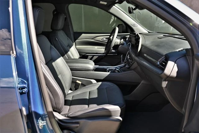 2026 Chevrolet Traverse - Image 17 of 21