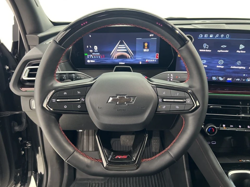 2026 Chevrolet Traverse - Image 10 of 31