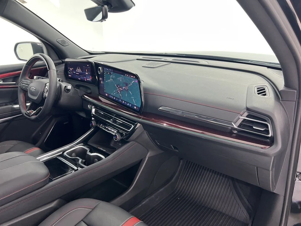 2026 Chevrolet Traverse - Image 28 of 31