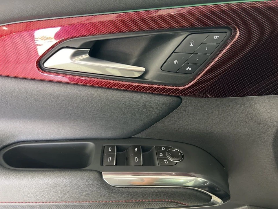 2026 Chevrolet Traverse - Image 22 of 31