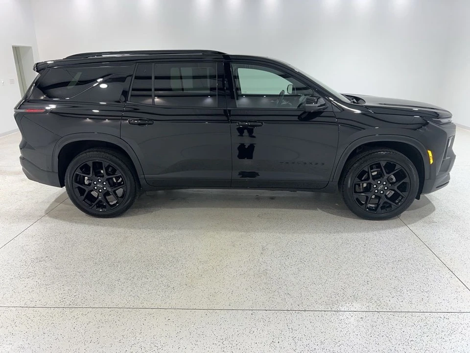 2026 Chevrolet Traverse - Image 5 of 31