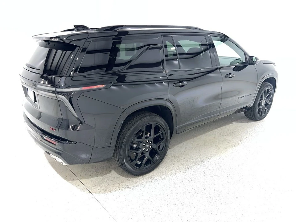 2026 Chevrolet Traverse - Image 4 of 31