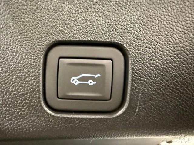 2026 Chevrolet Traverse - Image 9 of 21
